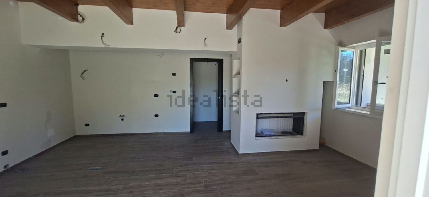 appartamento in vendita a Spoleto in zona Collicelli