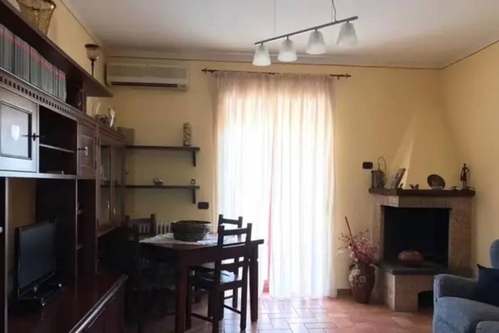 appartamento in vendita a Spoleto in zona San Giovanni di Baiano
