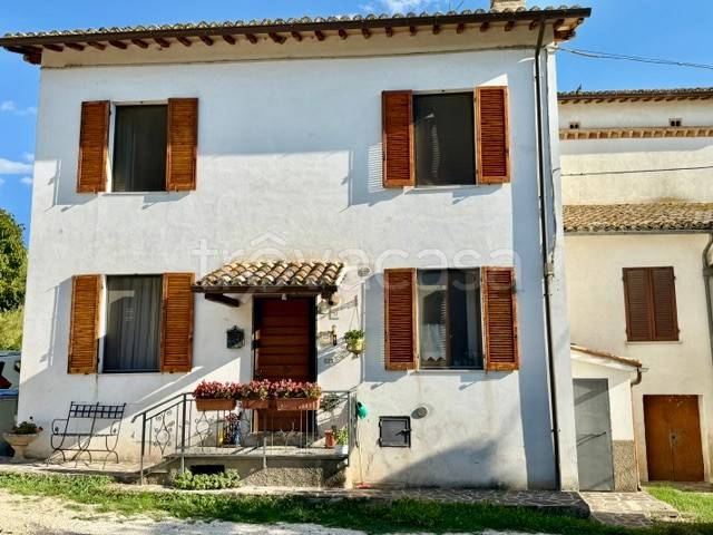 appartamento in vendita a Spoleto in zona San Giacomo