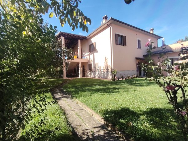 appartamento in vendita a Spoleto