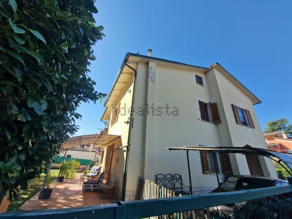 casa indipendente in vendita a Spoleto in zona San Giacomo