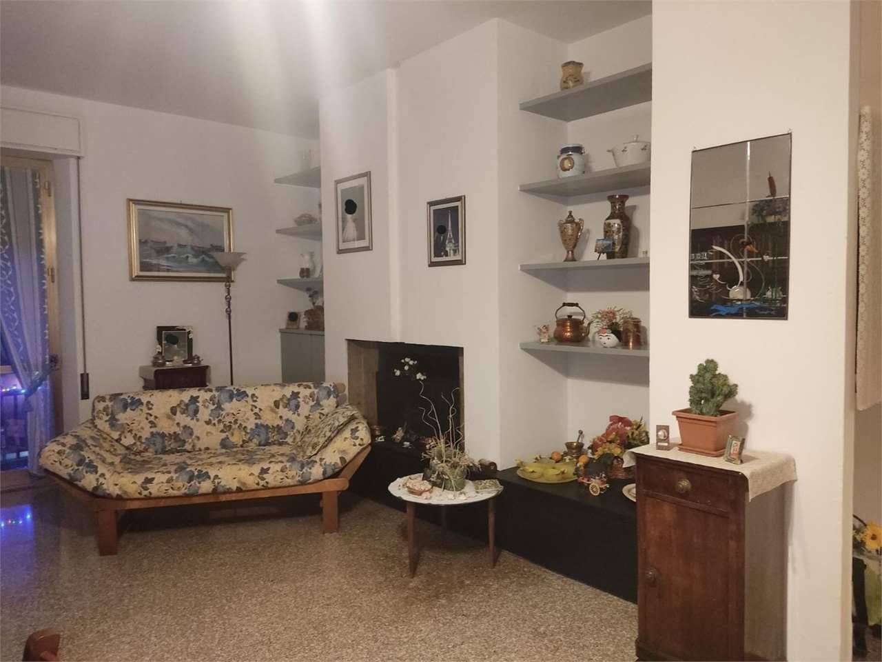 casa semindipendente in vendita a Todi in zona Pantalla