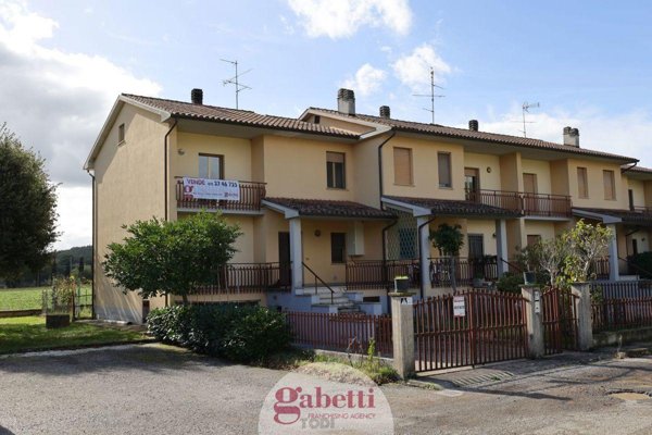 appartamento in vendita a Todi in zona Pian di San Martino