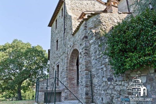 casa indipendente in vendita a Todi