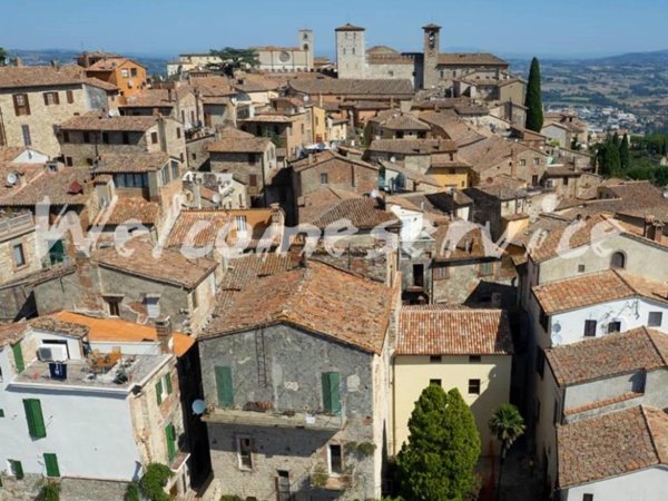 casa indipendente in vendita a Todi