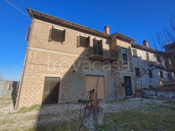 casa indipendente in vendita a Todi in zona Vasciano