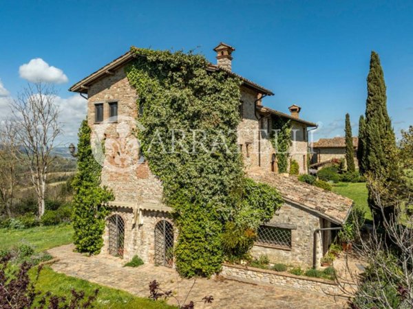 casa indipendente in vendita a Todi in zona Pontecuti