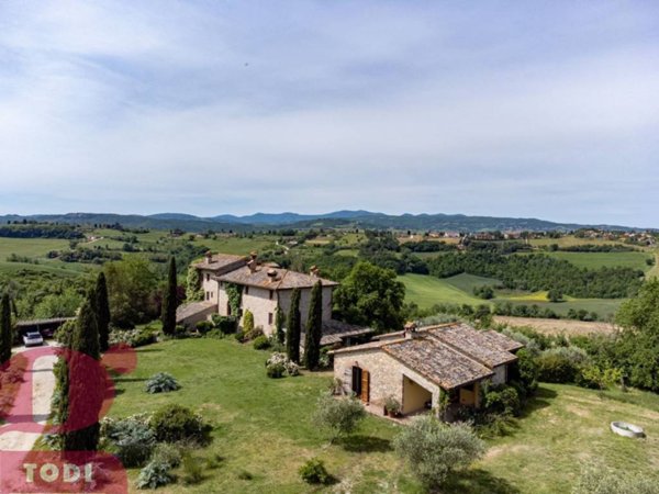 casa indipendente in vendita a Todi