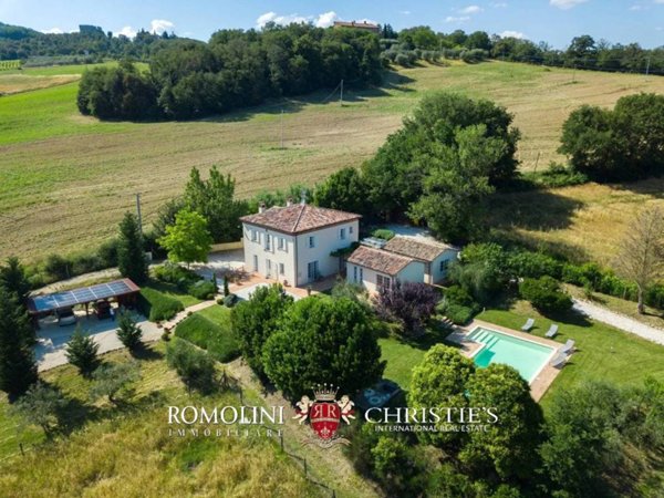 casa indipendente in vendita a Todi