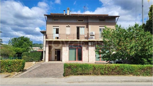 appartamento in vendita a Todi in zona Pantalla