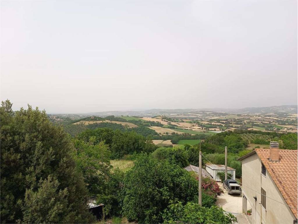 casa indipendente in vendita a Todi
