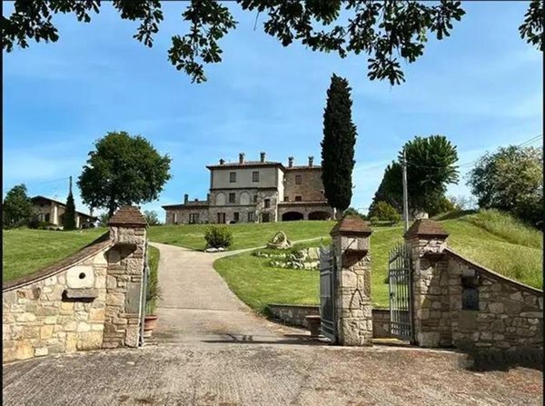 casa indipendente in vendita a Todi