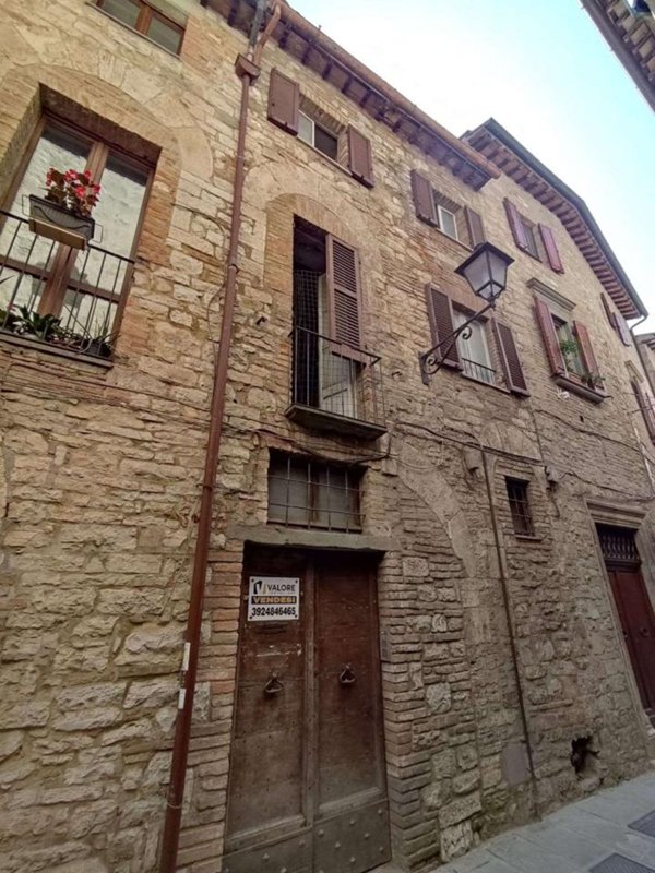 casa indipendente in vendita a Todi