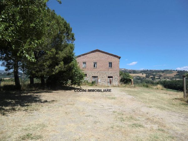 casa indipendente in vendita a Todi