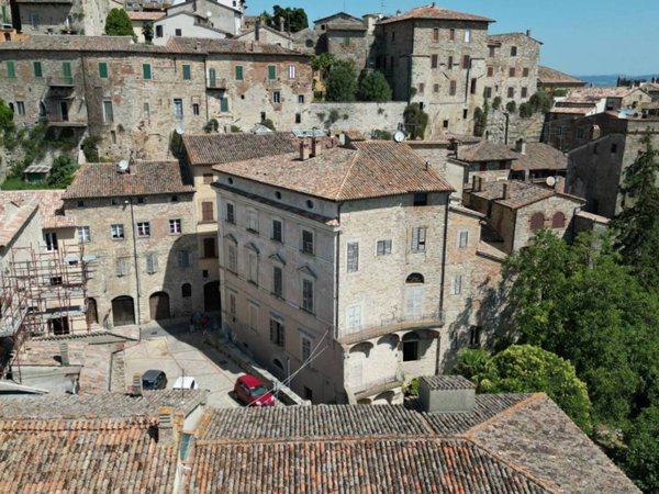 intera palazzina in vendita a Todi