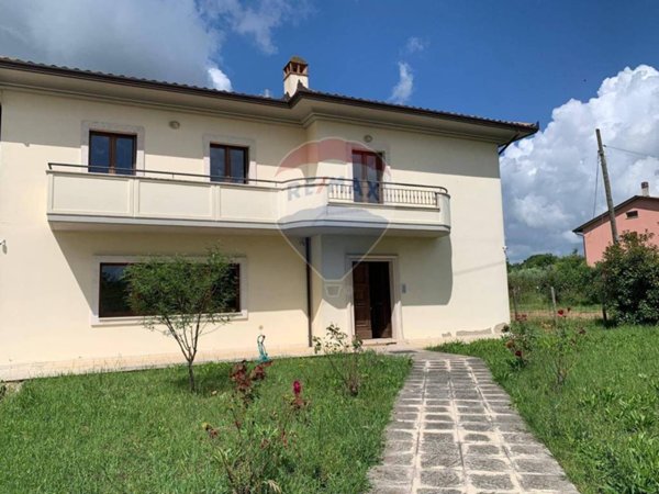casa indipendente in vendita a Todi in zona Pian di Porto