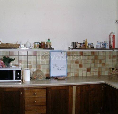 casa indipendente in vendita a Todi