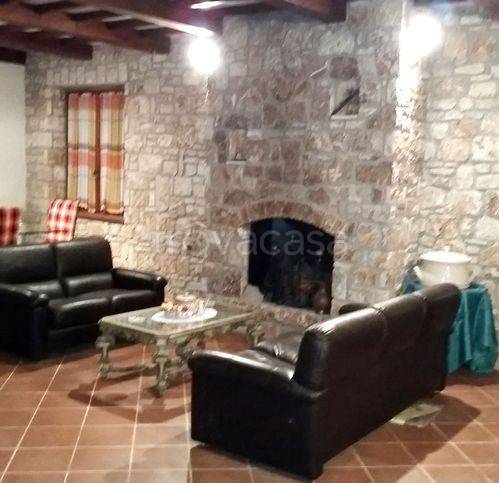 casa indipendente in vendita a Todi