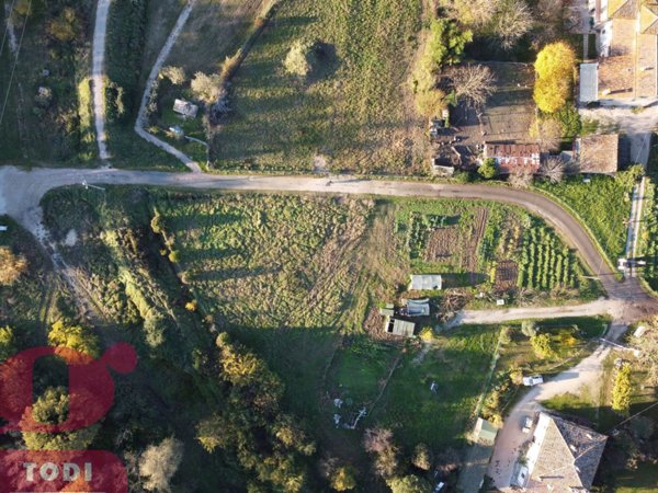 negozio in vendita a Todi in zona Ponterio