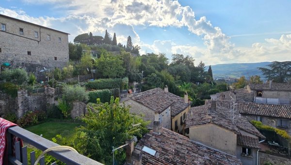 appartamento in vendita a Todi