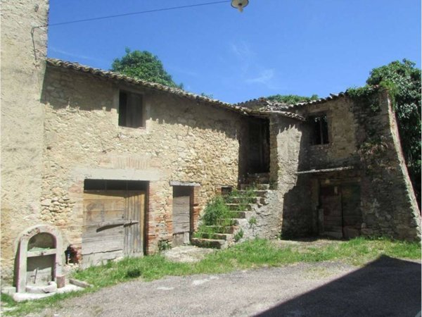 casa indipendente in vendita a Todi in zona Monticello
