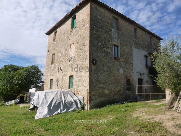 casa indipendente in vendita a Todi in zona Pantalla
