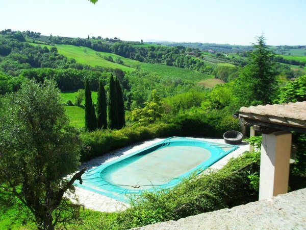 casa indipendente in vendita a Todi