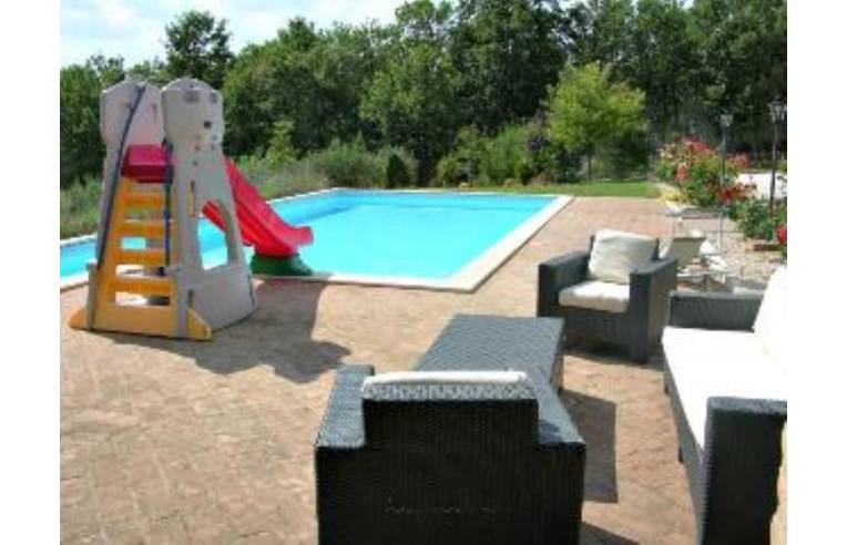 casa indipendente in vendita a Todi