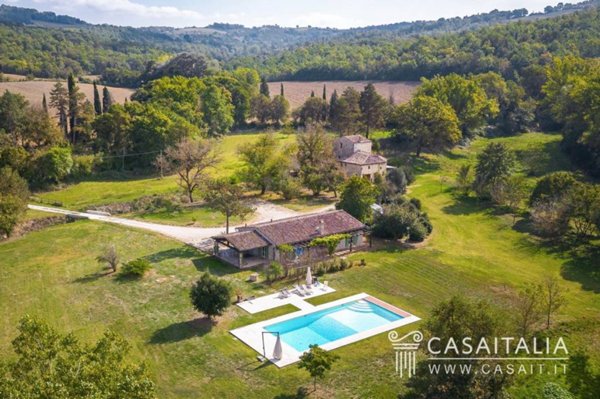 casa indipendente in vendita a Todi in zona Montenero