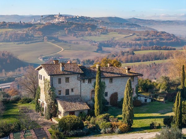 casa indipendente in vendita a Todi