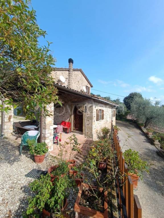 casa indipendente in vendita a Todi in zona Casemasce