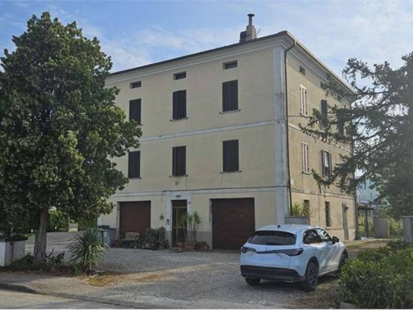 casa indipendente in vendita a Todi in zona Pantalla