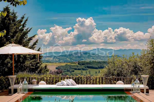 casa indipendente in vendita a Todi