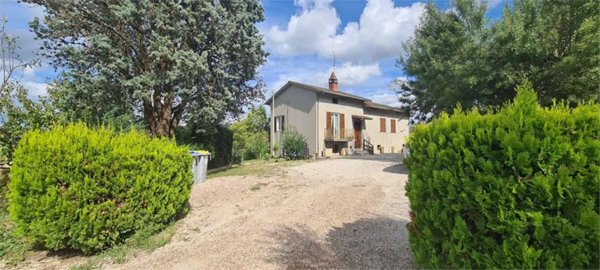 casa indipendente in vendita a Todi