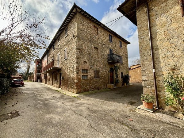 casa indipendente in vendita a Todi in zona Pian di San Martino