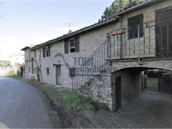 casa semindipendente in vendita a Todi in zona Pian di San Martino