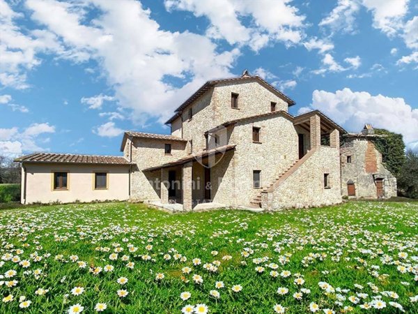 casa indipendente in vendita a Todi