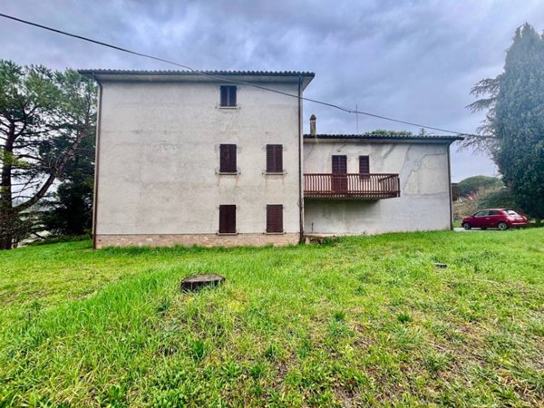casa indipendente in vendita a Todi in zona Pantalla