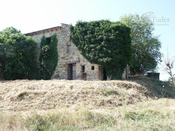 casa indipendente in vendita a Todi