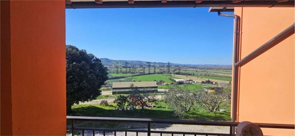 casa indipendente in vendita a Todi