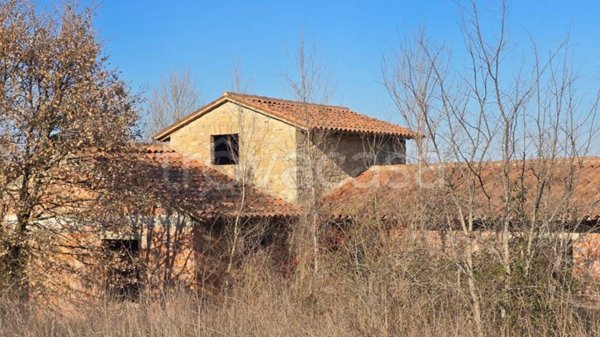 casa indipendente in vendita a Todi in zona Romazzano