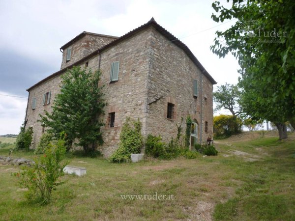 casa indipendente in vendita a Todi