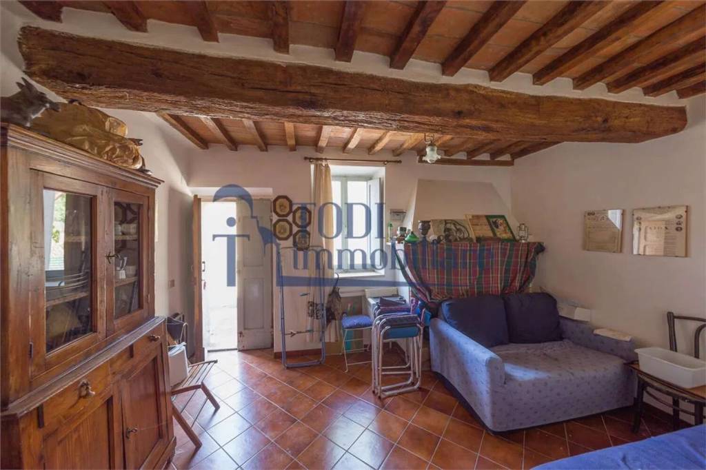 casa indipendente in vendita a Todi