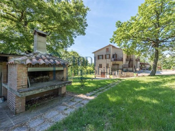 appartamento in vendita a Todi in zona Izzalini