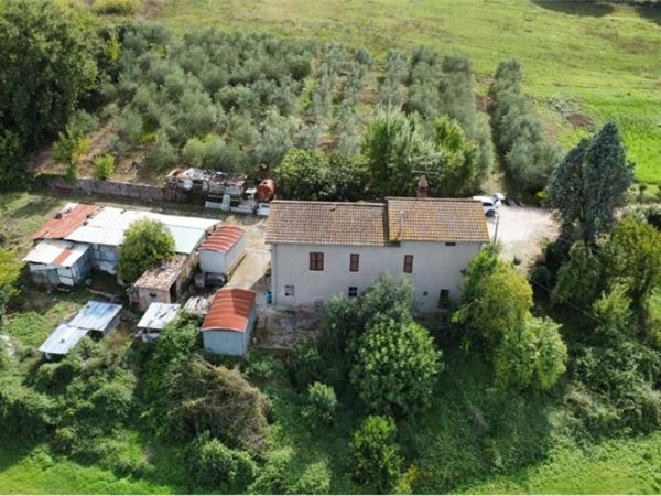 casa indipendente in vendita a Todi