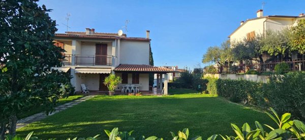casa indipendente in vendita a Todi