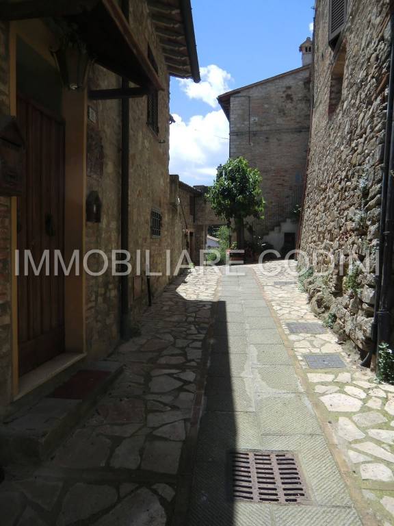 casa indipendente in vendita a Todi in zona Cecanibbi