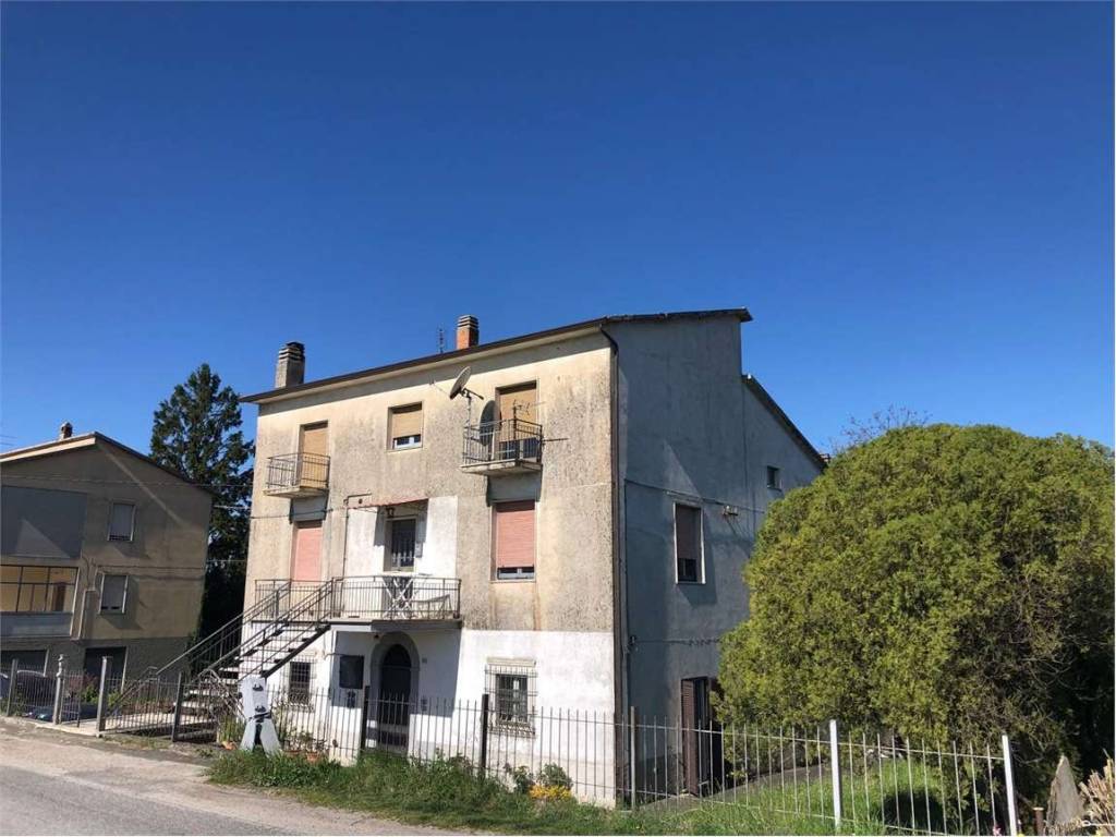 casa indipendente in vendita a Todi