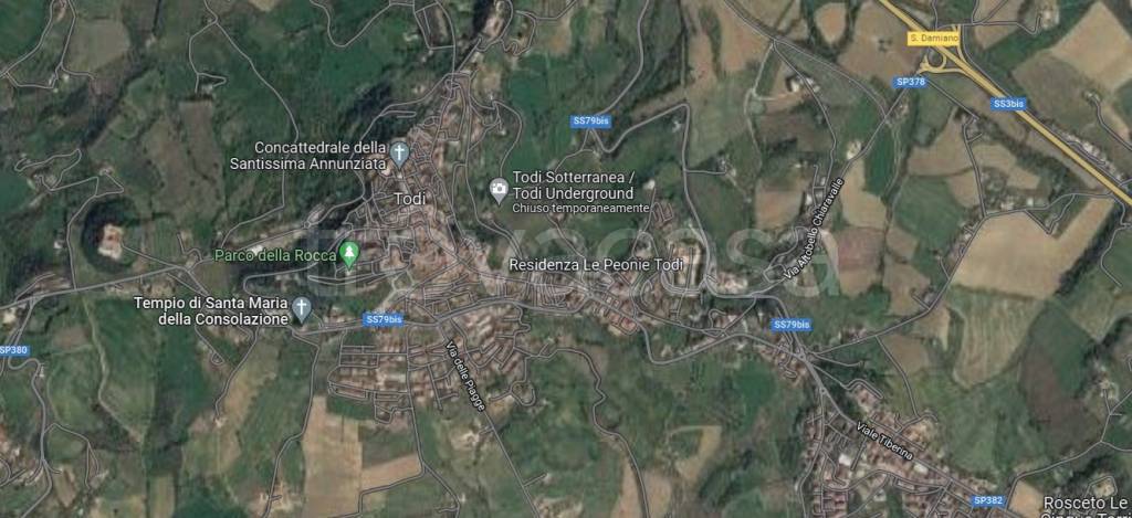 casa indipendente in vendita a Todi