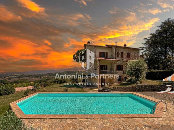 casa indipendente in vendita a Todi in zona Rosceto